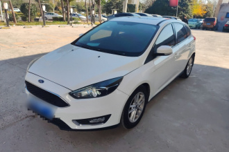 福特 福克斯 2015款 两厢 EcoBoost 125 自动超能风尚型