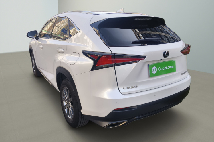 雷克萨斯NX 2020款 300 前驱 锋行版 国V车身外观5