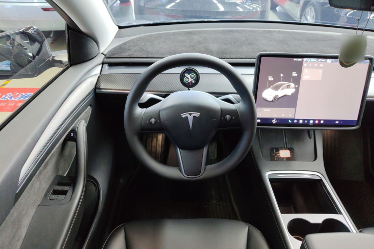 特斯拉 Model Y 2021款 标准续航后驱版局部细节13