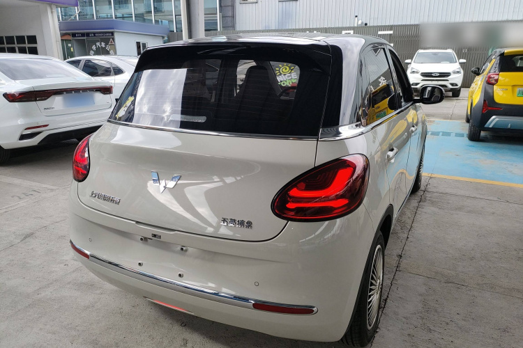 五菱汽车 五菱缤果 2023款 333km 灵犀互联+款车身外观6005