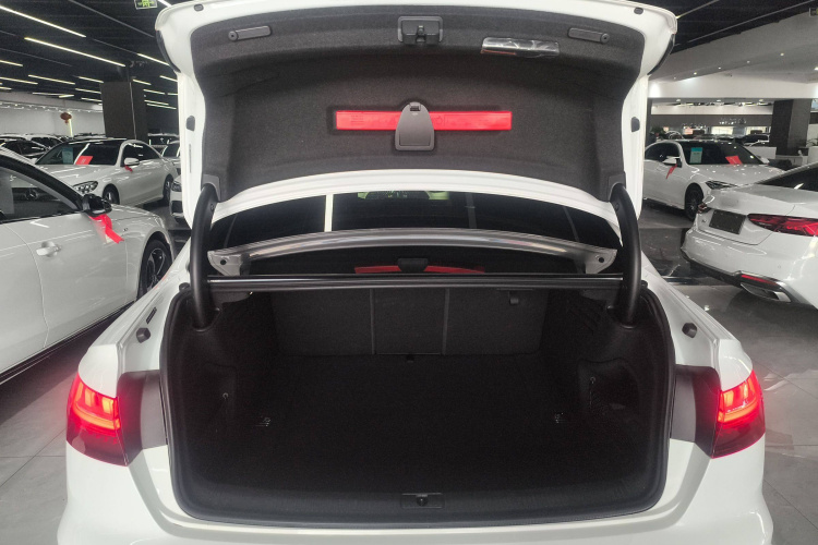 奥迪A4L 2024款 40 TFSI 豪华动感型局部细节23