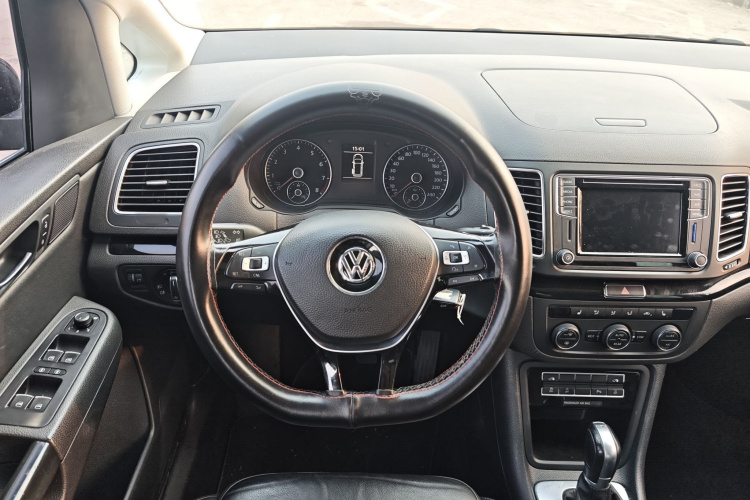 大众 夏朗 2018款 380TSI 尊享型 7座车身外观6011