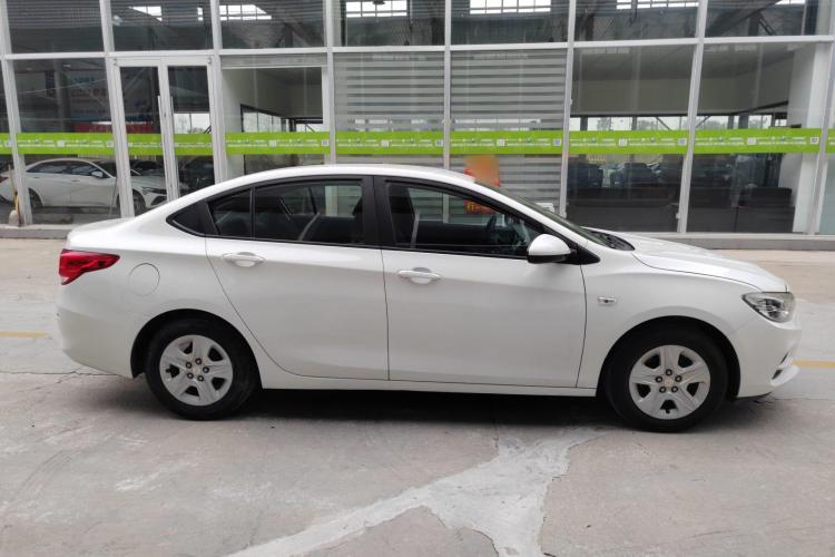 雪佛兰 科沃兹 2016款 1.5L 自动欣享版车身外观6002