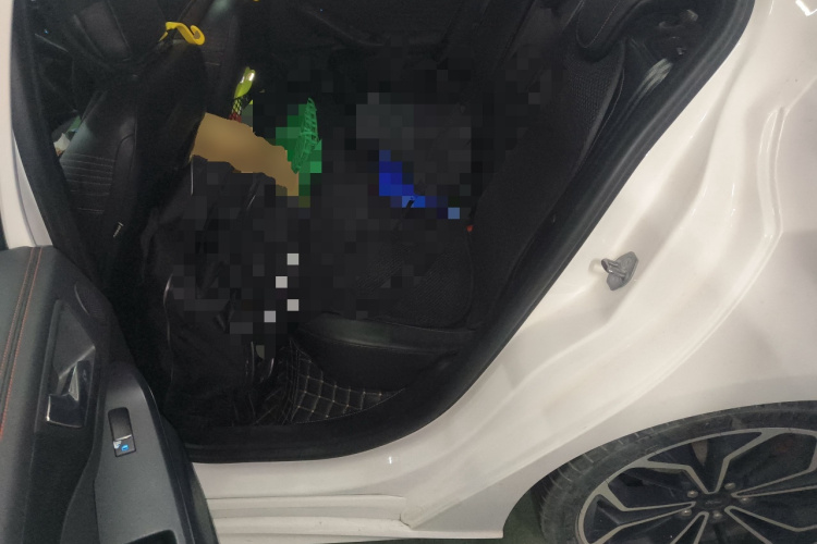 福特 福克斯 2021款 三厢 EcoBoost 180 自动ST Line中控内饰21