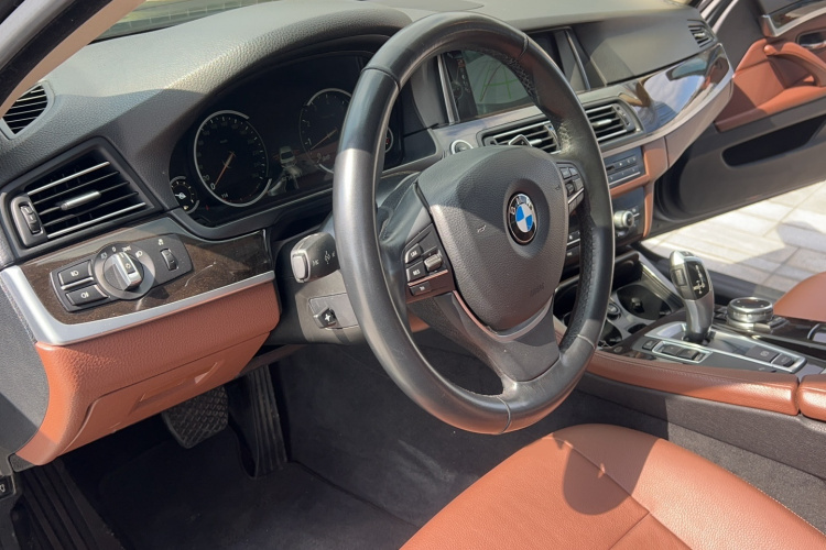 宝马5系 2014款 535Li 领先型中控内饰7007