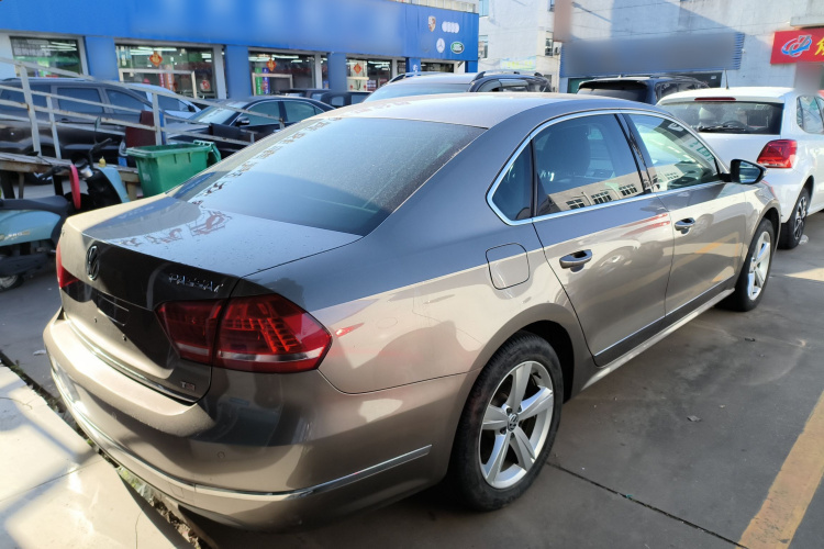大众 帕萨特 2014款 1.8TSI DSG御尊版车身外观6005