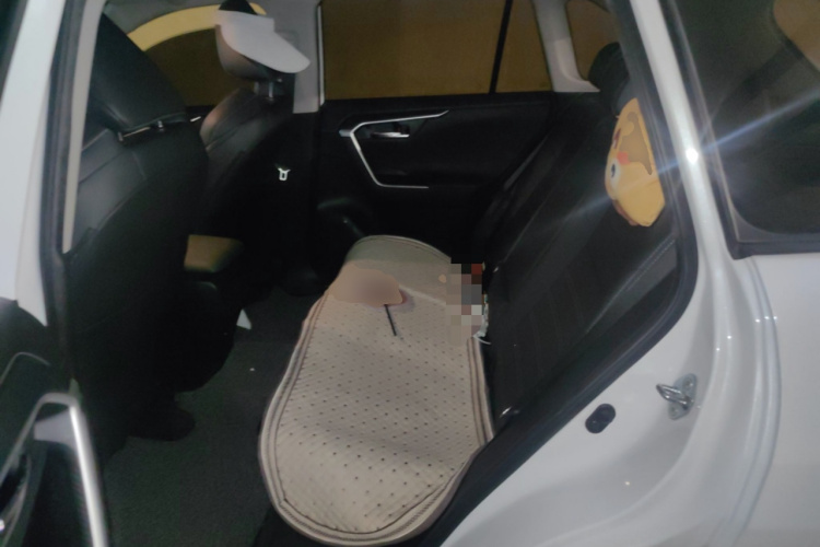 丰田 威兰达 2021款 2.0L CVT四驱豪华版中控内饰7004