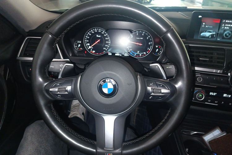 宝马3系 2019款 320Li M运动套装中控内饰13