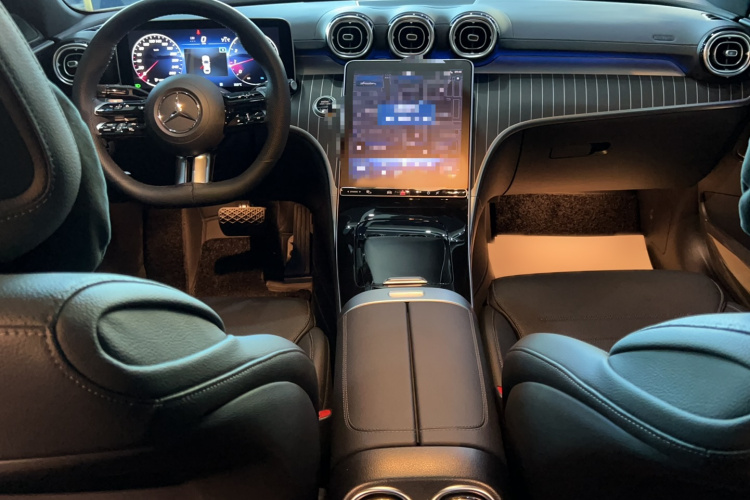 奔驰C级 2024款 C 260 L 运动版中控内饰7003