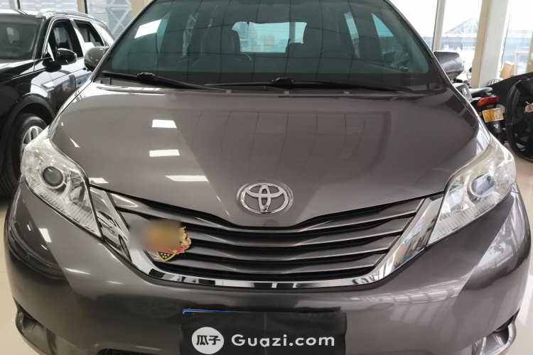 丰田Sienna（平行进口） 车身外观2