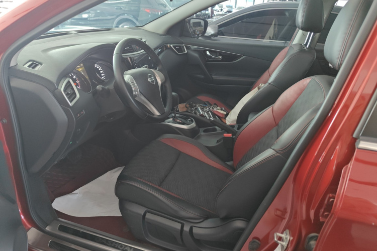 日产 逍客 2016款 2.0L CVT豪华版中控内饰19