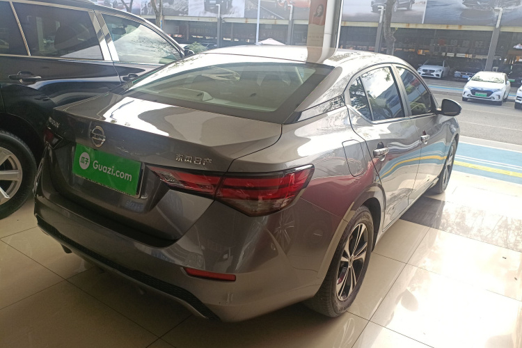 日产 轩逸 2022款 1.6L XL CVT悦享版车身外观7