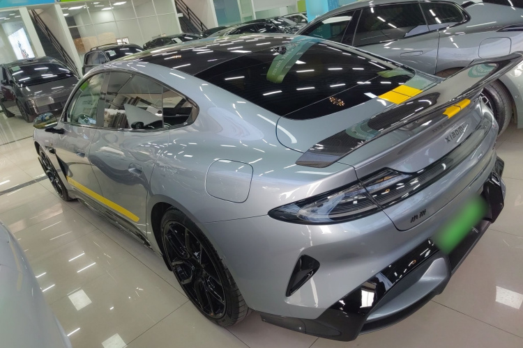 小米汽车 小米SU7 Ultra 2025款 Ultra车身外观4
