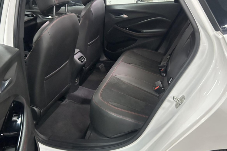 别克 威朗 2023款 Pro GS 疾风版中控内饰7002