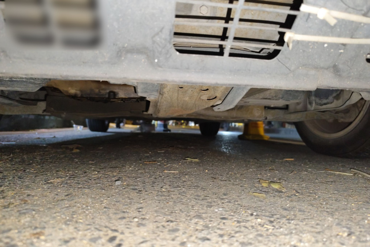 吉利汽车 帝豪 2015款 三厢 1.3T CVT向上版局部细节9008