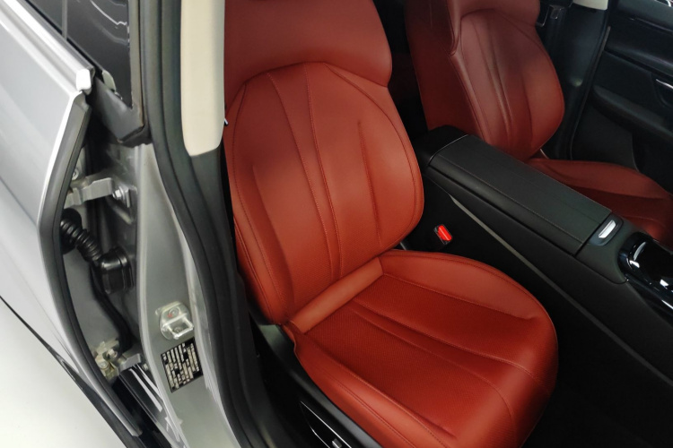 小鹏P7 2022款 670N+局部细节41