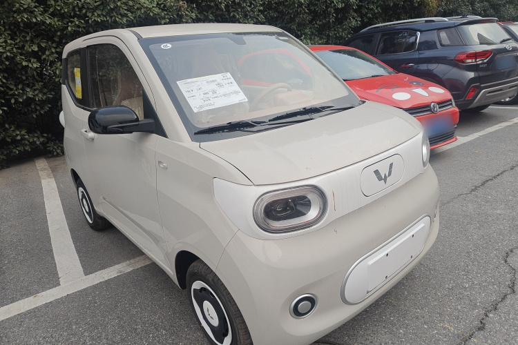 五菱汽车 宏光MINIEV 2024款 第三代 215km 青春版车身外观3