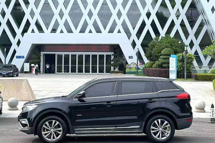 吉利汽车 博越 2016款 1.8TD 自动智尊型车身外观6006