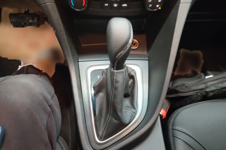 别克 英朗 2021款 改款 1.3T 自动轻混动精英型局部细节18