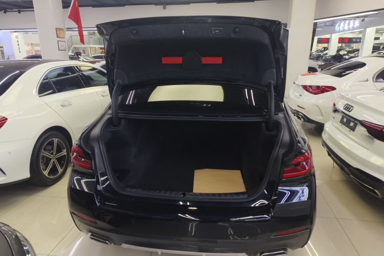 宝马5系 2022款 改款二 525Li M运动套装局部细节23