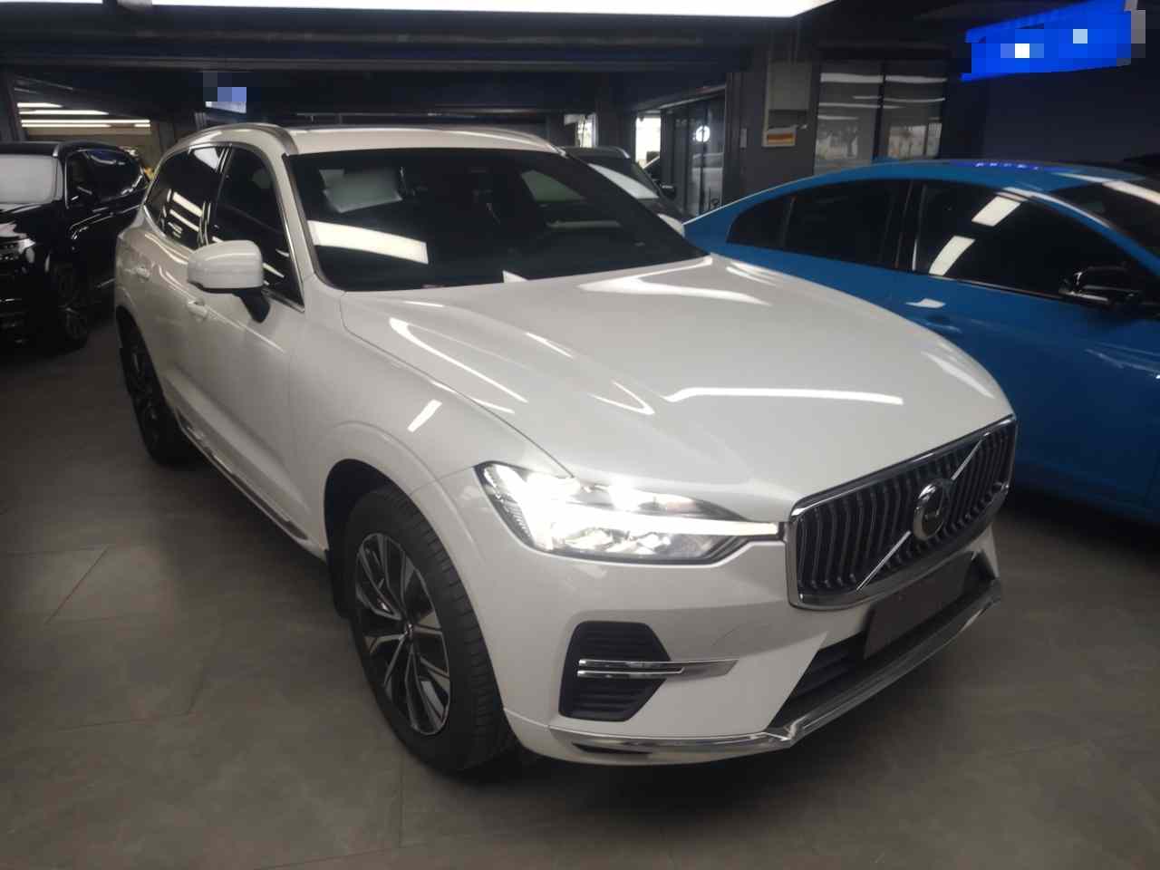 沃尔沃XC60 2024款 B5 四驱智远豪华版(3)