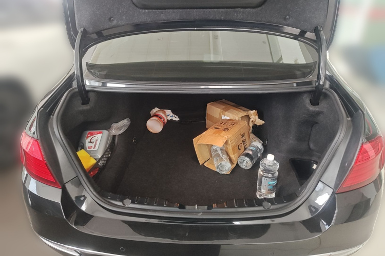 宝马5系 2014款 525Li 豪华设计套装中控内饰23