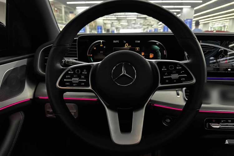 奔驰GLE轿跑 2020款 GLE 350 4MATIC 轿跑SUV 豪华型中控内饰7006