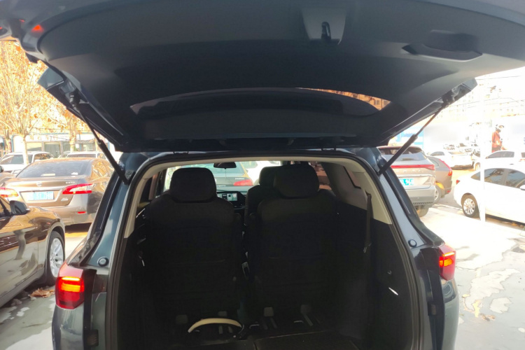 五菱汽车 五菱凯捷 2022款 280T 1.5T CVT旗舰型机舱底盘23