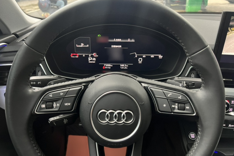 奥迪A4L 2020款 40 TFSI quattro 豪华动感型中控内饰7002