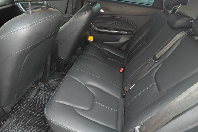 奇瑞 瑞虎3X 2021款 PLUS 1.5L CVT痛快红枣版II型中控内饰21