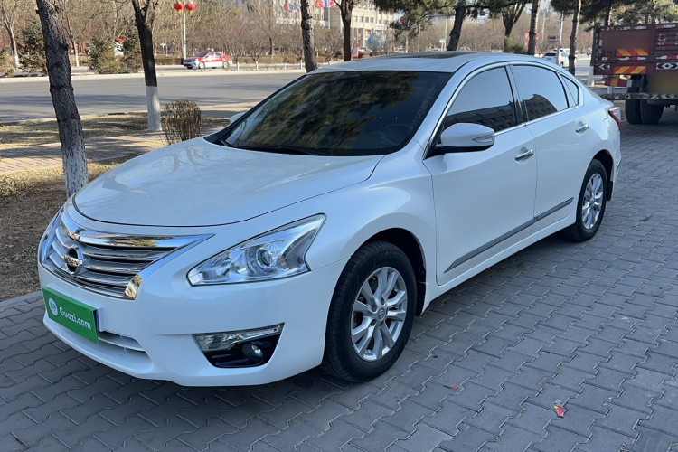 日产 天籁 2013款 2.0L XL舒适版车身外观1