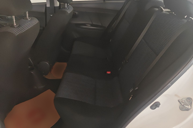 丰田 威驰 2014款 1.5L 手动智尚版中控内饰21