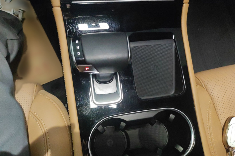 理想汽车 理想ONE 2021款 增程6座版局部细节18