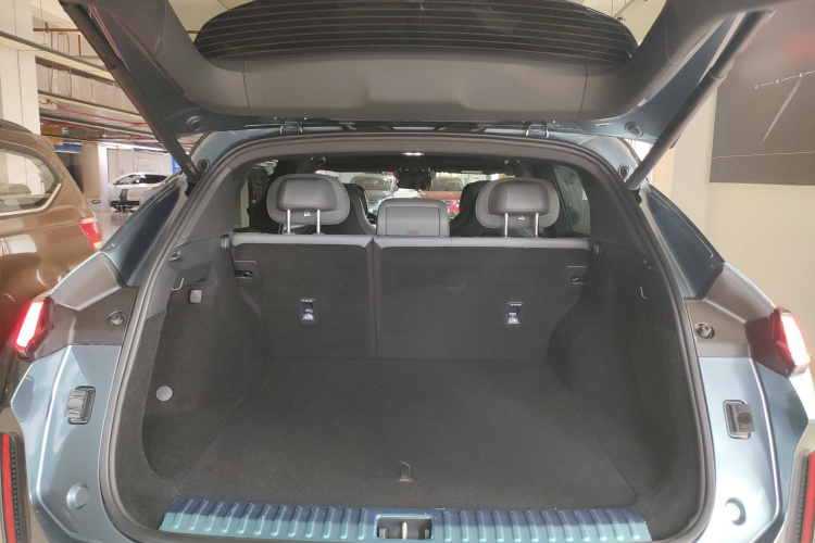 领克08 EM-P 2025款 220km 四驱性能Halo局部细节23