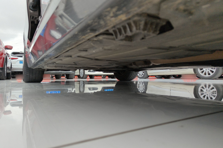 宝马3系 2014款 320Li 时尚型局部细节9001