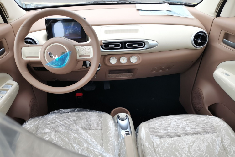 五菱汽车 宏光MINIEV 2025款 四门版 进阶款中控内饰12