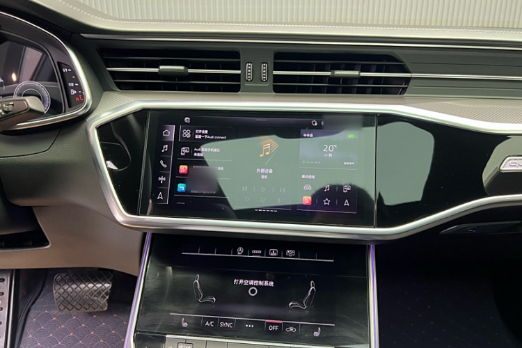 奥迪A6L 2021款 55 TFSI quattro 尊享动感型中控内饰7004