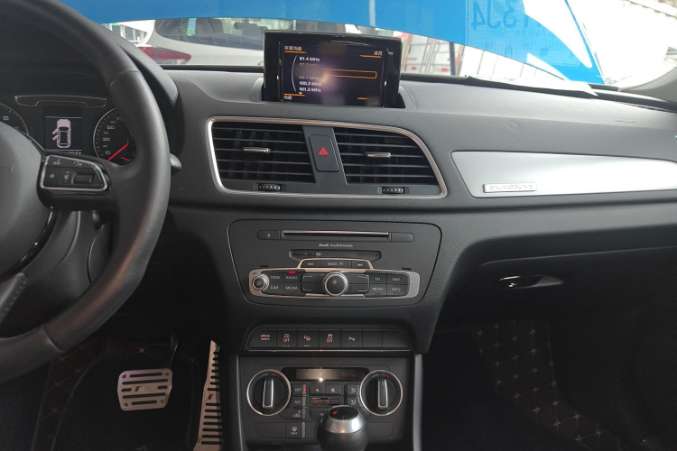 奥迪Q3 2016款 35 TFSI 时尚型局部细节16