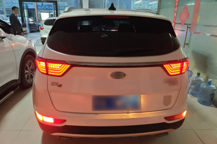 起亚KX5 2016款 1.6T 自动两驱DLX车身外观6