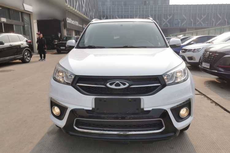 奇瑞 瑞虎3 2016款 1.6L CVT智尚版车身外观2