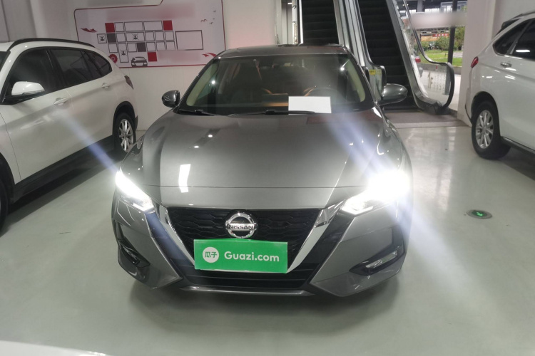 日产 轩逸 2021款 1.6L XL CVT悦享版车身外观2