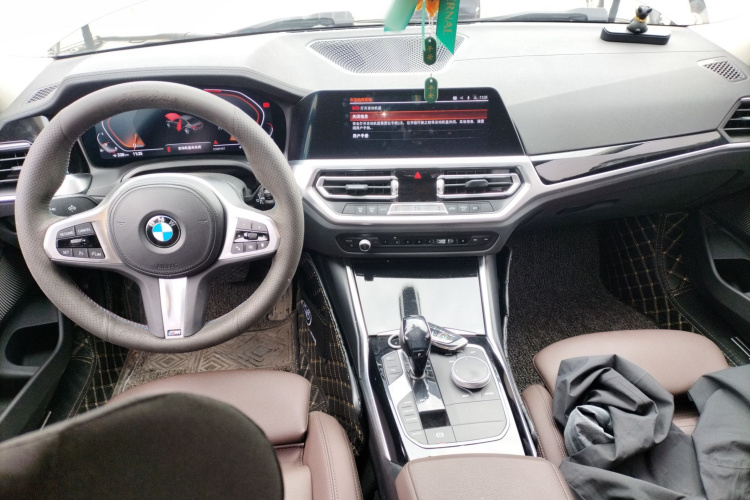 宝马3系 2021款 320Li M运动套装中控内饰12