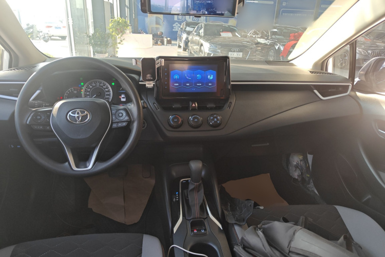 丰田 卡罗拉 2021款 1.2T S-CVT先锋PLUS版中控内饰7002