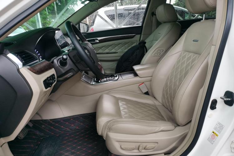 广汽传祺 传祺GA8 2016款 320T 豪华版中控内饰19