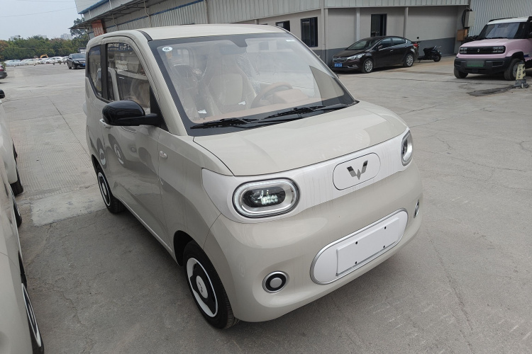 五菱汽车 宏光MINIEV 2024款 第三代 215km 青春版车身外观3