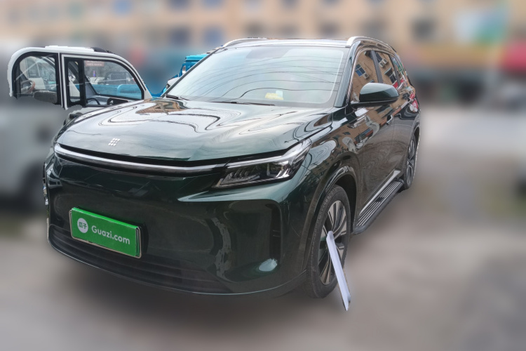 蓝电E5 PLUS 2025款 165km 长续航版PLUS 7座车身外观1