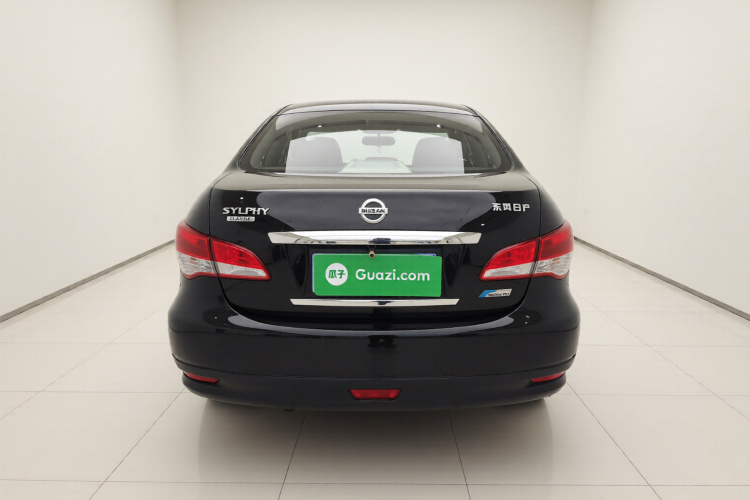 日产 轩逸 2018款 经典 1.6XE CVT舒适版车身外观6