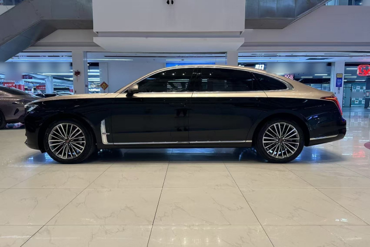 红旗H9 2022款 2.0T 智联旗享版车身外观4