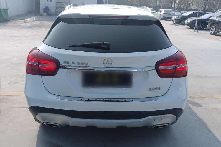 奔驰GLA 2018款 GLA 200 动感型车身外观6004