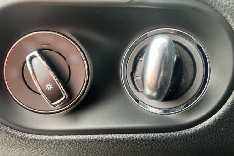 保时捷 2018款 Macan 2.0T中控内饰7011